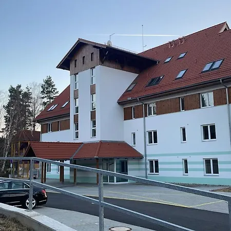 511 * Lipno nad Vltavou