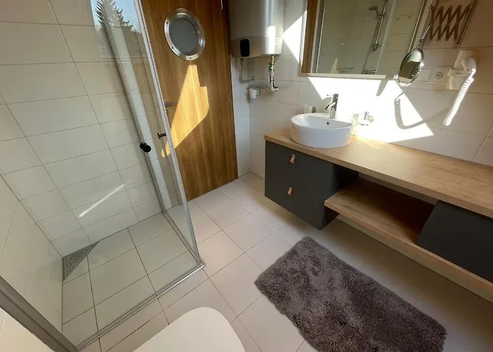 Apartman 511 *
